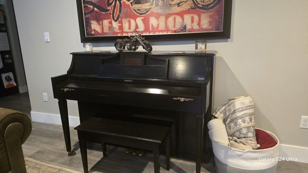 Free Piano - Bothell