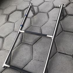 AccuLift Platform Ladder