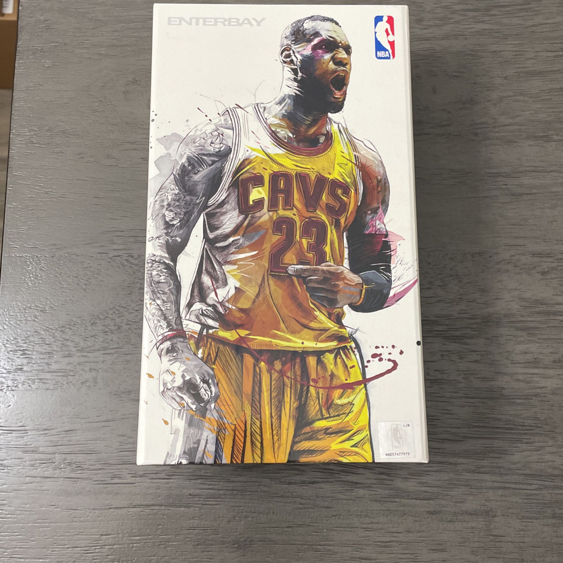 Enterbay NBA Cleveland Cavaliers LeBron James Real Masterpiece 1/9 Scale Figure