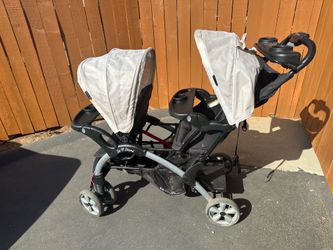 Double Stroller Plus 2 Car Seats Invluded