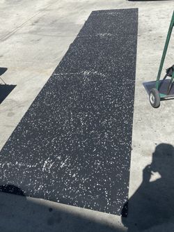 3/8” Black With Big White Speck Gym Mat Flooring