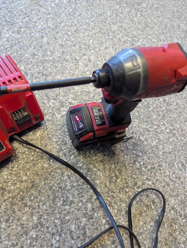 Milwaukee M18 Drill With Battery And Charger