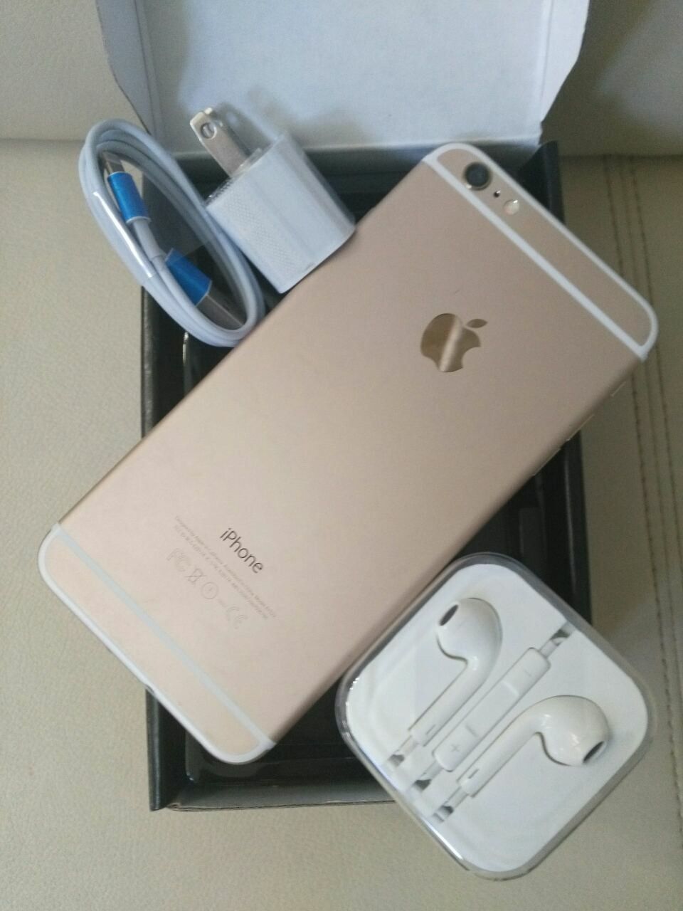 iPhone 6 Plus. Factory Unlocked and Usable for Any Company Carrier SIM Any Country