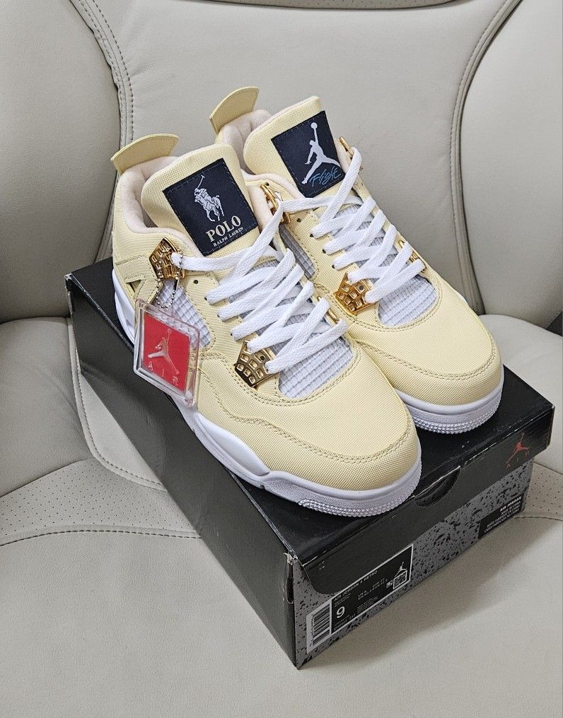 Jordan 4 Retro