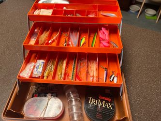Fishing tackle box with gear