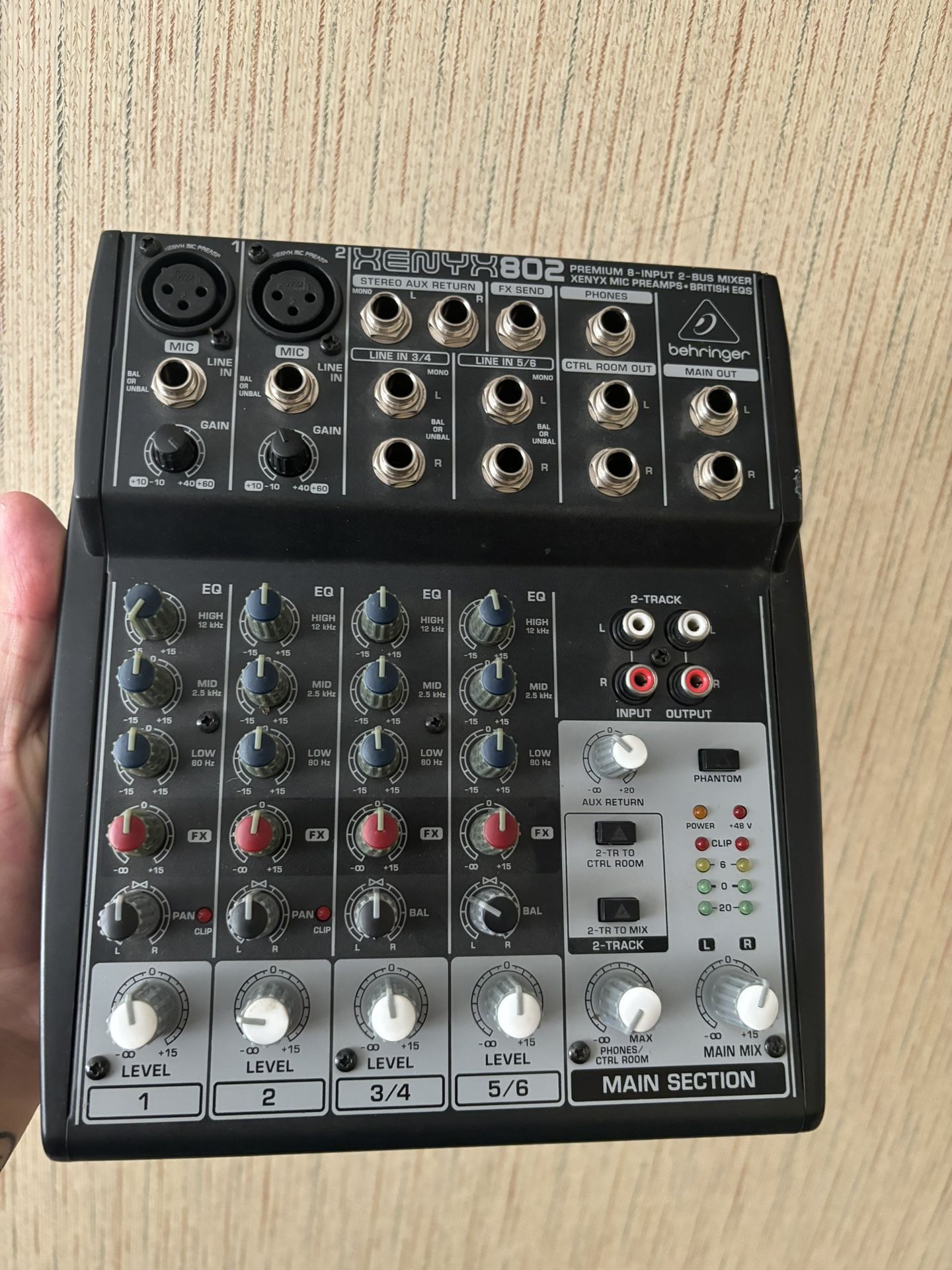 Behringer XENYX 802 Audio Board - Mixer No Cables