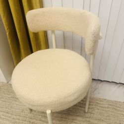 Boulce Chair 