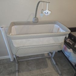 Baby Items / Toddler toys 