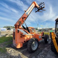 Jlg Skytrak 8,000lb Forklift 