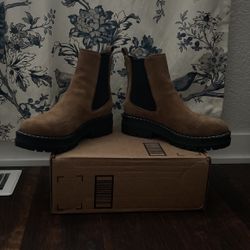 Chelsea Brown Boots