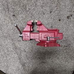 Mactool's bench vice