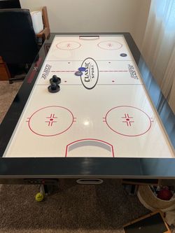 Air hockey table 7 ft in Amazing Condition - Need Gone ASAP!