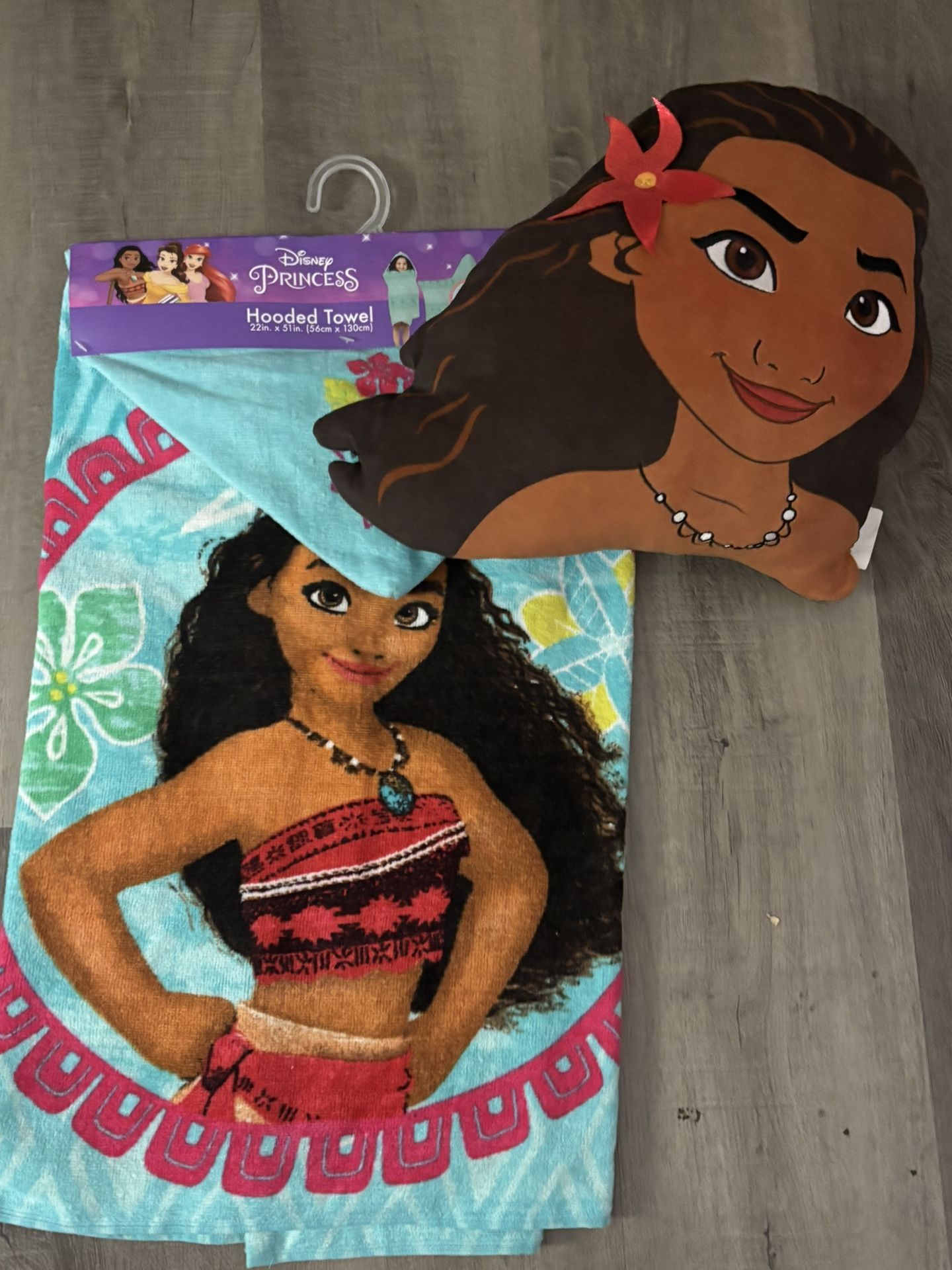 Moana Set Hooded Towel And Plush New