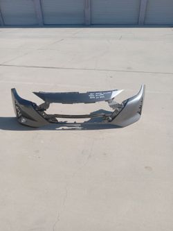 24 to 25 front bumper nissan sentra ( oem)