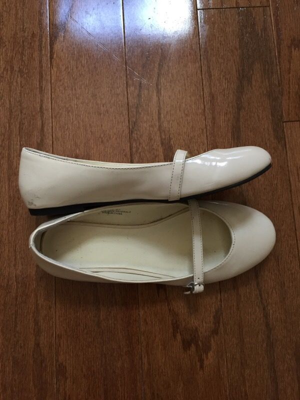 New flats shoes