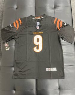 Brand New Cincinnati Bengals Joe Burrow Size Medium