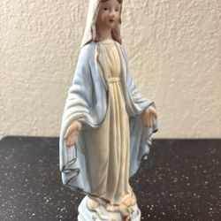 Vintage Our Lady Of Grace. H8”, W Arms 3.5”, W Base 2”, Weight 0.7lbs. 
