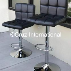 New 2 Black Bar Stools 