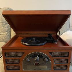 Crosley Stereo 