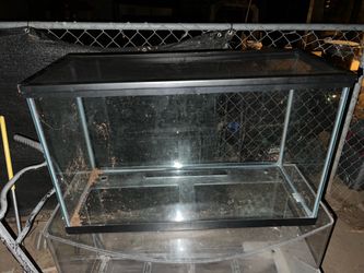 30 gallon with lid