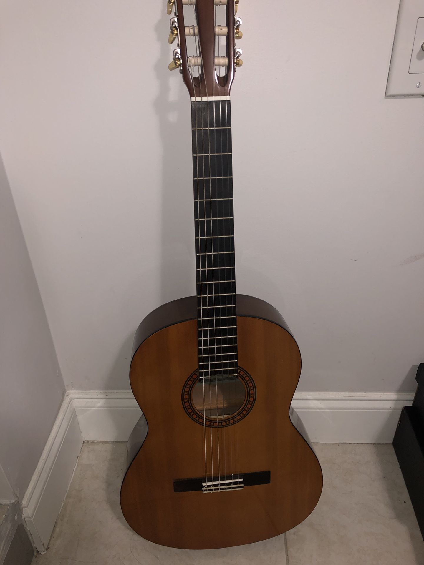 Yamaha Guitar