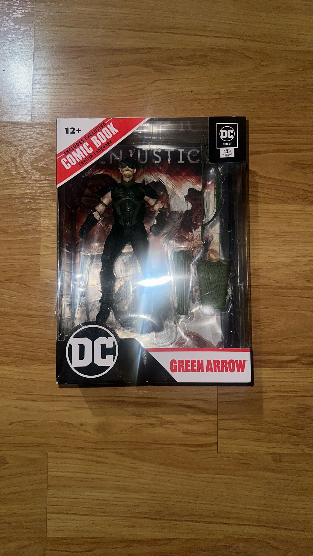 McFarlane Toys Green Arrow Action Figure With Comic Book