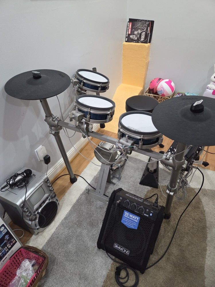 Simmons Sd1200 Drum Set With Da25 Amp
