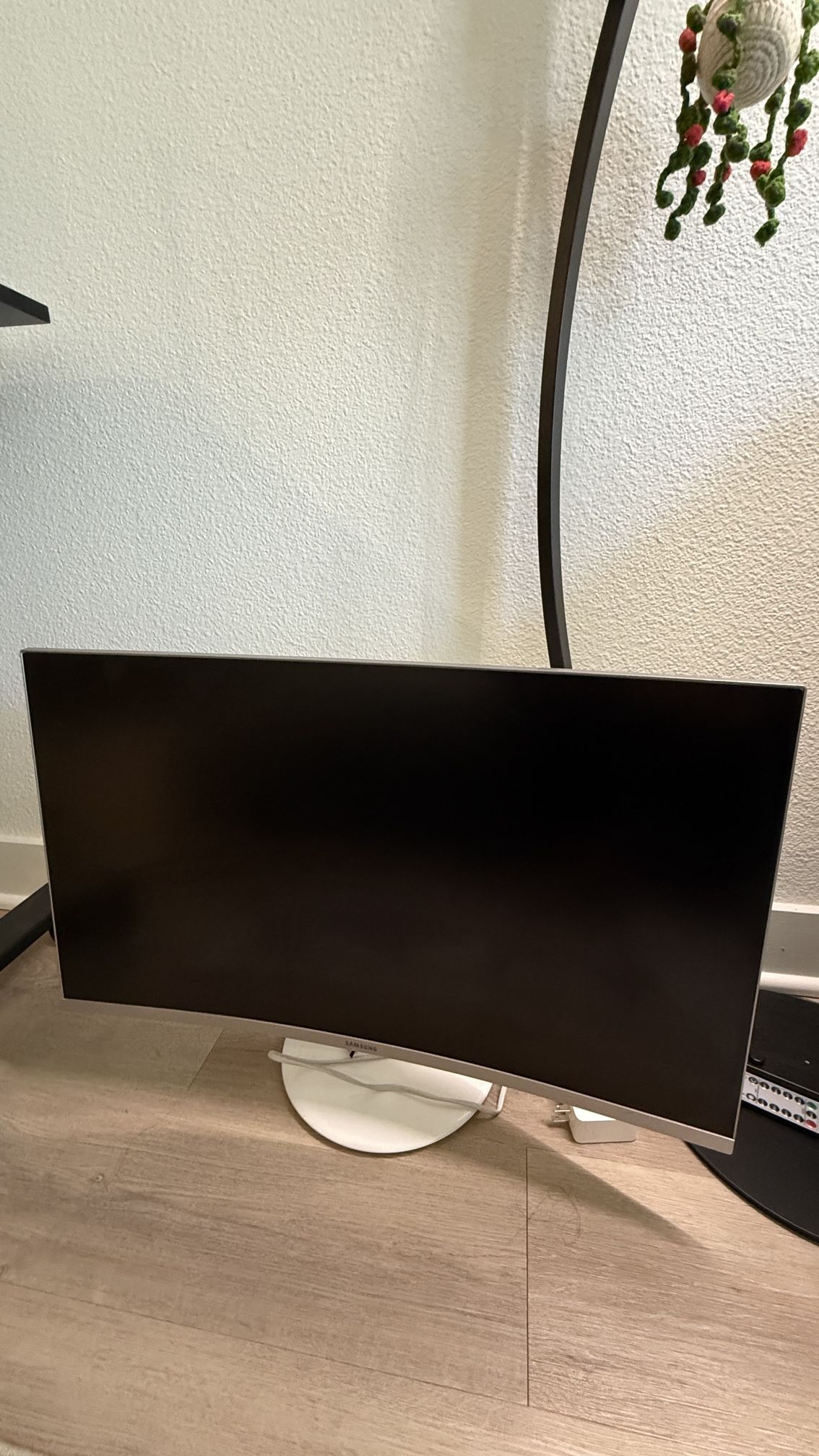 Samsung curved 29inch monitor