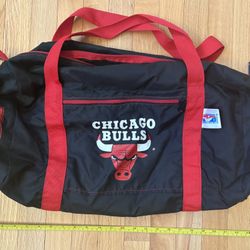 Vintage 90s Chicago Bulls NBA Travel Gym Duffle Bag   
