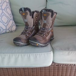 Ladies hiking boots