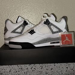 Retro Jordan 4’s DS