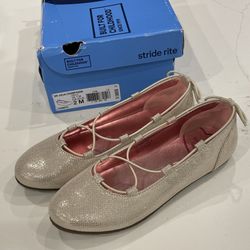 Girls Stride Rite Champagne Dress Shoes Size 2M - New In Box