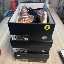 Nike  foamposite  Copper Size 5 & 6.5
