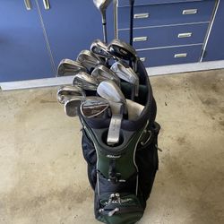 Titleist Golf Clubs & Bag