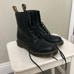 Doc martens, 1460 Women’s size 8