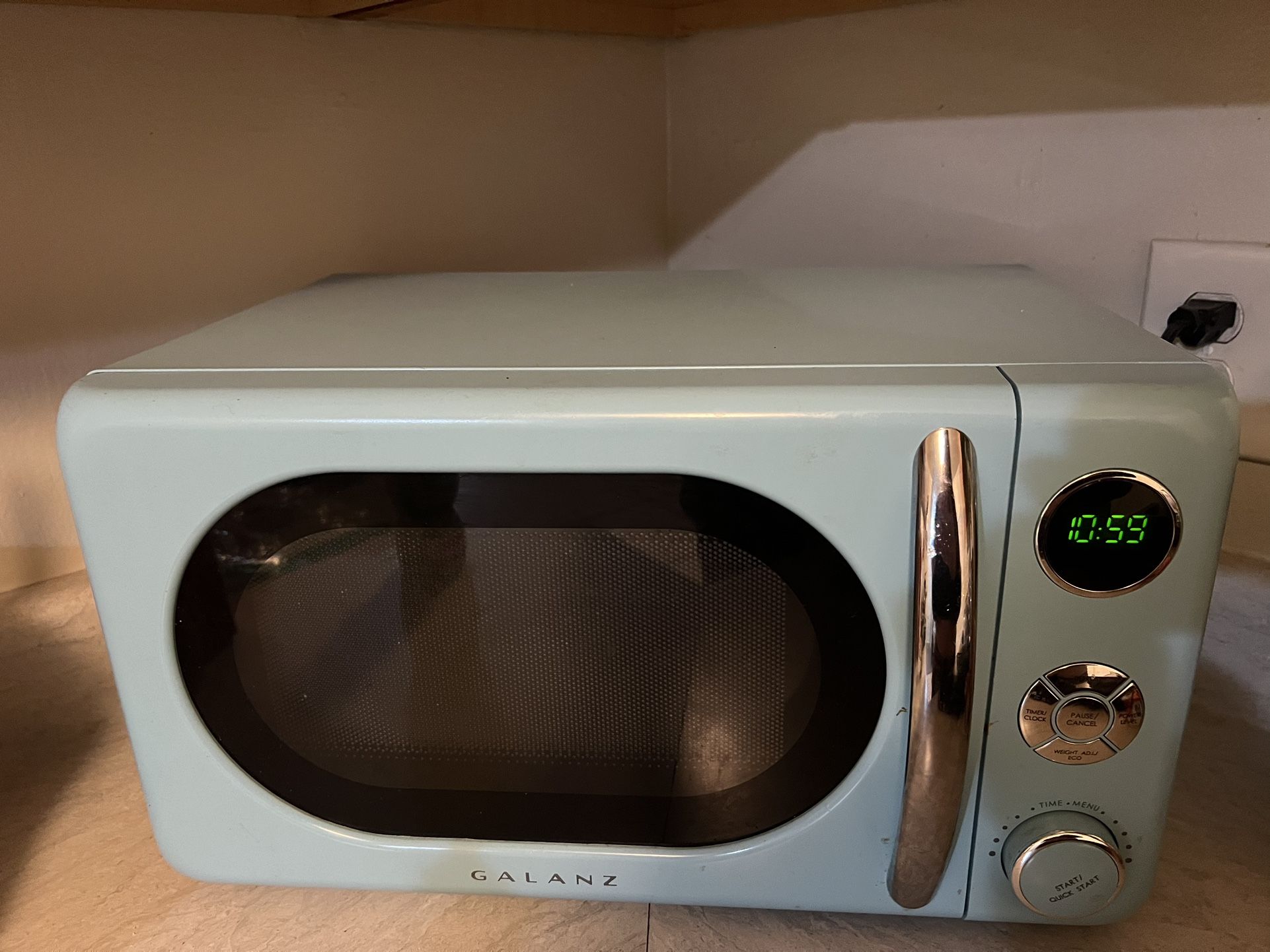 Retro Microwave