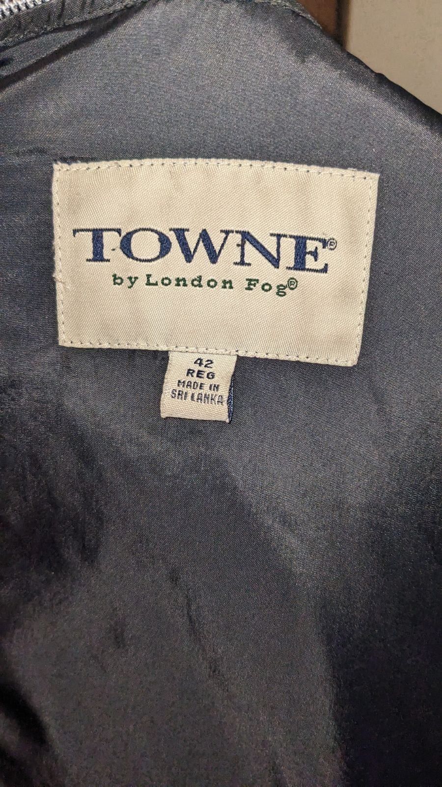 London Fog Towne Size 42 Raincoat With Liner