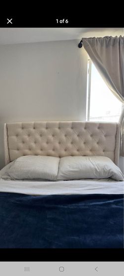 QUEEN Upholstered headboard