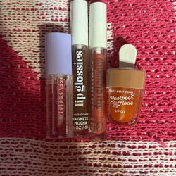 Set Of 4 Bath And Body Works Lip Oil And Glosses
