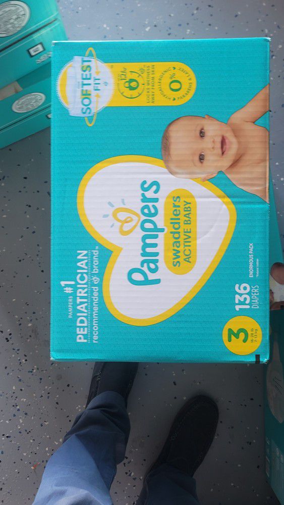 Pampers Diaper Size 3, 136 Counts