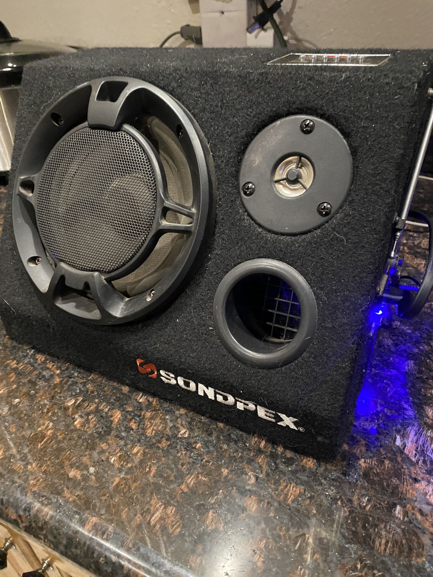 6” Mini Powered Speaker w/bluetooth