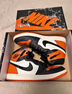 Shattered backboard jordan low 1s size 10 men