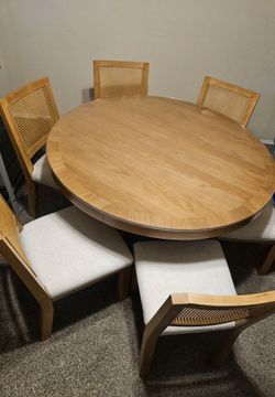 Round Wood Dining Table with 6 Chairs