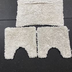 3-Piece Bathroom Rug Set – Plush & Absorbent – $10 🛁✨