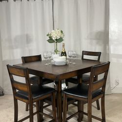 Counter Height Dining Table With 4 Chairs / Comedor De Mesa Alta Y 4 Sillas 
