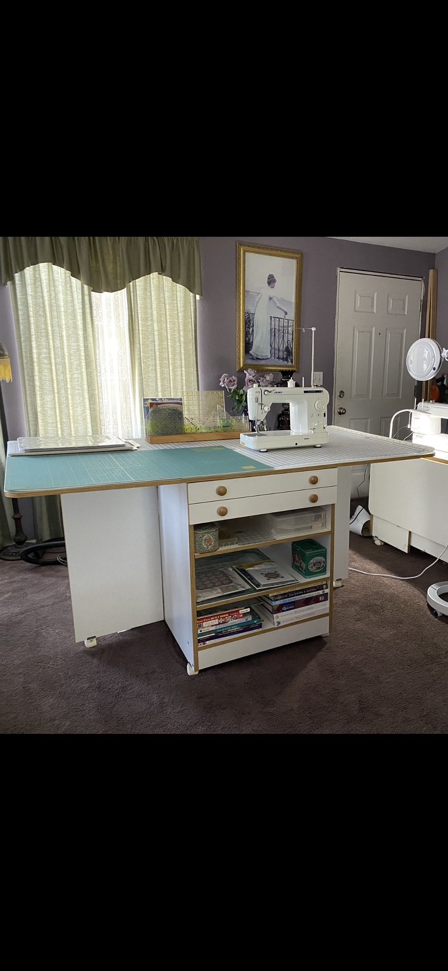 HORN OF AMERICA QUILTERS DREAM CUTTING TABLE 4172 B WITH COMPLETE COVERAGE MAT (over $100 Value) INCLUDED