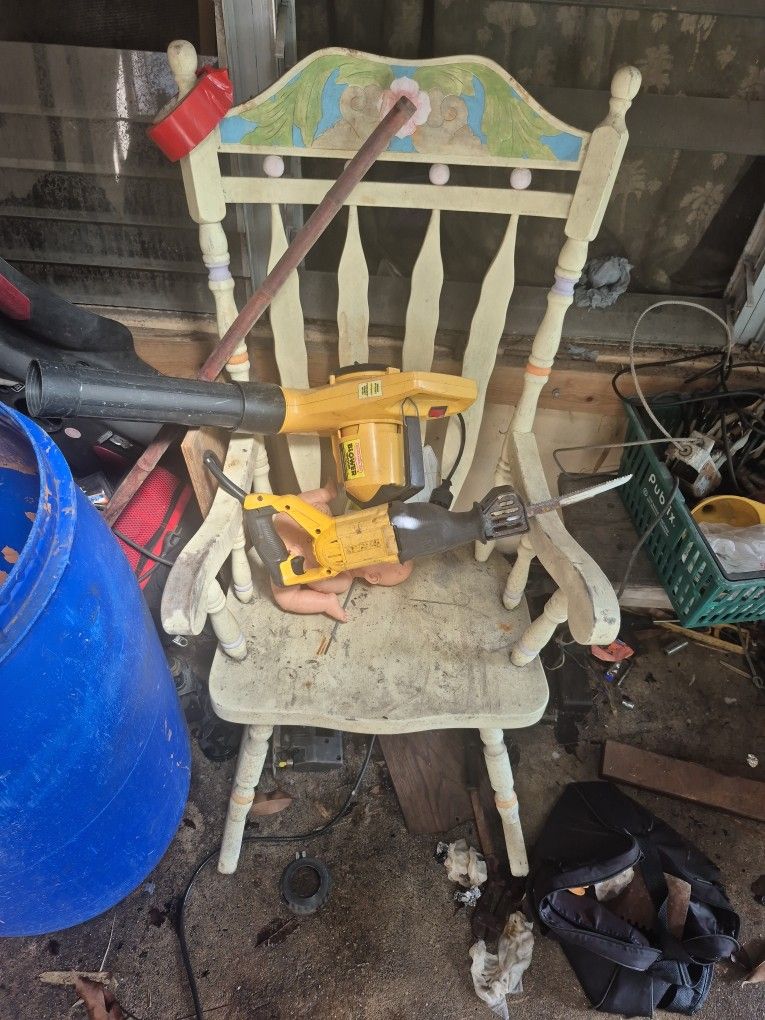 Wood Rocking Chairs 💺 