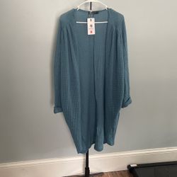 Merokeety Medium Sized Blue Sweater