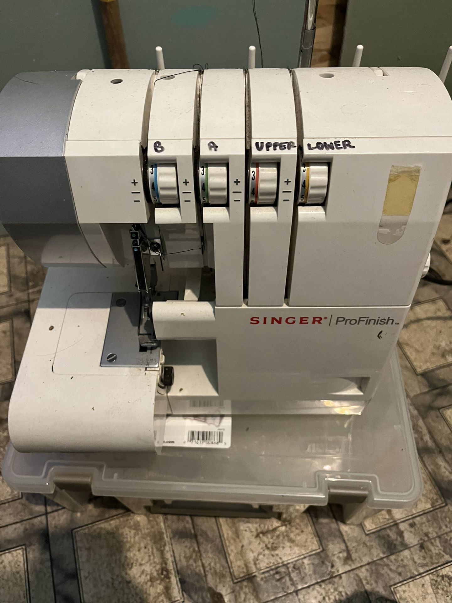 Sewing Machine Singer Pro