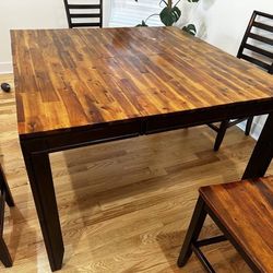 Dining Room Table 